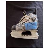 CCM vector 3.0 hockey skates youth 11