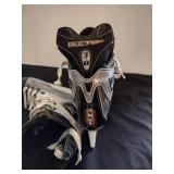 CCM vector 3.0 hockey skates youth 11