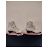 White figure skates women’s size 5 and size 8