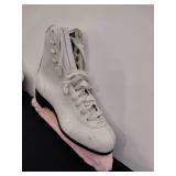 White figure skates women’s size 5 and size 8