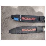 2 goode 9100 slalom water ski