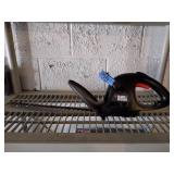 Black and decker 17" hedge trimmer