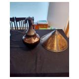 2 matching brown lamps