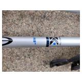 Vintage LAFILLE T.175 DYNASTAR snow ski with ski stick