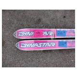 Vintage LAFILLE T.175 DYNASTAR snow ski with ski stick