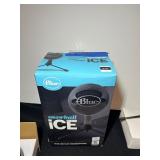 Blue Snowball ice plug and play USB microphone