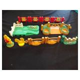 Fisher price little people farm with figures