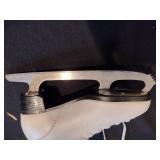 DBX figure skates women’s size 8