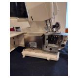 Baby lock protégé sowing machine with 26 rolls of thread