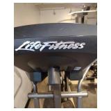 Life fitness elliptical machine