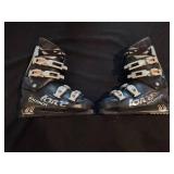 Salomon force ski boots size 27.5