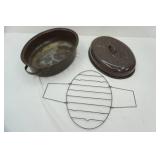 graniteware roaster, brown.