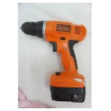Black & Decker Cordless drill w/battery
