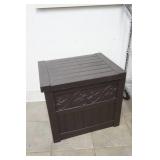 22 gallon deck box-poly