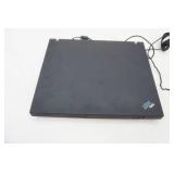 IBM ThinkPad - powers up