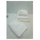 2 bath towels, 2 hand towels, 1 bath mat (NEW/LIKE NEW)