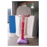 Little Tikes adjustable basketball hoop