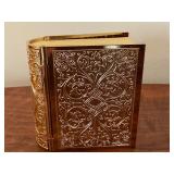 Vintage 70’s Seth Thomas Book Keepsake Photo Travel Alarm 3” Clock