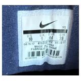 Nike Air Monarch Size 10 Shoes