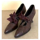 Antique Edwardian Victorian Brown Leather Shoes Pointy Toe Ribbon Tie / Antique Ladies O.C. Hanson & Sons Size 38 Shoes