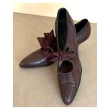 Antique Edwardian Victorian Brown Leather Shoes Pointy Toe Ribbon Tie / Antique Ladies O.C. Hanson & Sons Size 38 Shoes