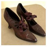 Antique Edwardian Victorian Brown Leather Shoes Pointy Toe Ribbon Tie / Antique Ladies O.C. Hanson & Sons Size 38 Shoes