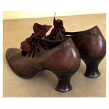 Antique Edwardian Victorian Brown Leather Shoes Pointy Toe Ribbon Tie / Antique Ladies O.C. Hanson & Sons Size 38 Shoes