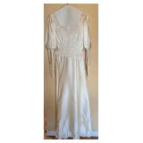 Elegant Vintage Wedding Dress