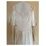 Elegant Vintage Wedding Dress