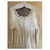 Elegant Vintage Wedding Dress