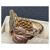 Vintage 10K Black Hills Gold Ring