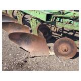 John Deere F1350-F1450 Moldboard Plow