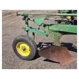 John Deere F1350-F1450 Moldboard Plow