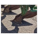 John Deere F1350-F1450 Moldboard Plow