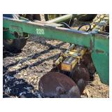 John Deere Model 220 Disk - 9