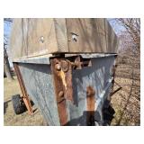 Walsh Feed Hydraulic Dump Grain Wagon