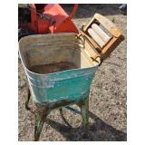 Vintage Washtub and Ringer