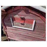 Wooden Chicken Coop with Wire Mesh Panels