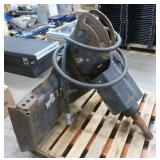 Bobcat C15 auger - new head on it, accepts both hex and round shaft