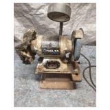 Delta Shopmaster Grinder with Attached Lamp
