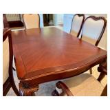 Gorgeous Thomasville Dining Room Table