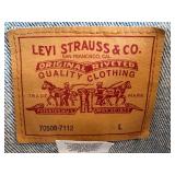 Levi’s Denim Relaxed Trucker Jacket / Levi’s Large Denim Trucker Jacket