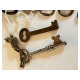 Assorted Vintage Metal Skeleton Keys