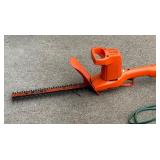 Black & Decker Shrub and Hedge Trimmer Model: 8114