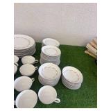 Style House Largo Fine China