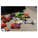Hot Wheels Car Storage Case with Assorted Cars - Some Vintage
