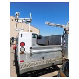 2006 Ford F350  XL 4WD Super Duty Utility Truck with Western Plow