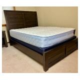 Hayward Queen Bed and Nightstand with Macys Martha Stewart Bedding