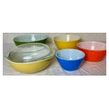 Set of 4 Vintage Pyrex Bowls and Round Casserole Dish with Lid