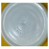 Set of 4 Vintage Pyrex Bowls and Round Casserole Dish with Lid